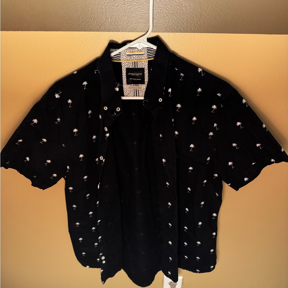 Denim & Flower Men’s Short Sleeve Button Down